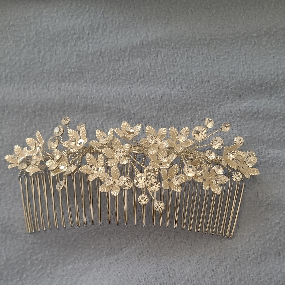 Davids Bridal Silver Floral Hair Comb